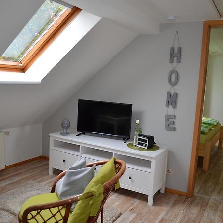 Ferienwohnung Gaensebluemchen バート・ヴィルスナック エクステリア 写真